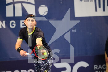 2022-03-21 - Zizou Bergs during the Play In Challenger 2022, ATP Challenger Tour tennis tournament on March 21, 2022 at Tennis Club Lillois Lille Metropole in Lille, France - PLAY IN CHALLENGER 2022, ATP CHALLENGER TOUR TENNIS TOURNAMENT - INTERNATIONALS - TENNIS