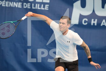 2022-03-22 - Tobias Kamke during the Play In Challenger 2022, ATP Challenger Tour tennis tournament on March 22, 2022 at Tennis Club Lillois Lille Metropole in Lille, France - PLAY IN CHALLENGER 2022, ATP CHALLENGER TOUR TENNIS TOURNAMENT - INTERNATIONALS - TENNIS