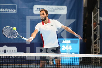 2022-03-22 - Laurent Lokoli during the Play In Challenger 2022, ATP Challenger Tour tennis tournament on March 22, 2022 at Tennis Club Lillois Lille Metropole in Lille, France - PLAY IN CHALLENGER 2022, ATP CHALLENGER TOUR TENNIS TOURNAMENT - INTERNATIONALS - TENNIS