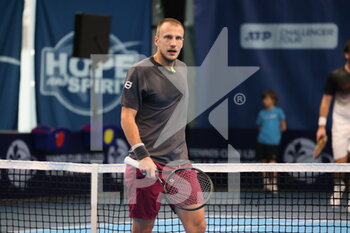 2022-03-22 - Mirza Basic during the Play In Challenger 2022, ATP Challenger Tour tennis tournament on March 22, 2022 at Tennis Club Lillois Lille Metropole in Lille, France - PLAY IN CHALLENGER 2022, ATP CHALLENGER TOUR TENNIS TOURNAMENT - INTERNATIONALS - TENNIS