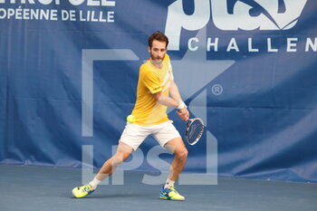 2022-03-23 - Constant Lestienne during the Play In Challenger 2022, ATP Challenger Tour tennis tournament on March 23, 2022 at Tennis Club Lillois Lille Metropole in Lille, France - PLAY IN CHALLENGER 2022, ATP CHALLENGER TOUR TENNIS TOURNAMENT - INTERNATIONALS - TENNIS