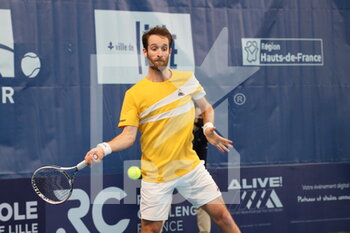 2022-03-25 - Constant Lestienne during the Play In Challenger 2022, ATP Challenger Tour tennis tournament on March 25, 2022 at Tennis Club Lillois Lille Metropole in Lille, France - PLAY IN CHALLENGER 2022, ATP CHALLENGER TOUR TENNIS TOURNAMENT - INTERNATIONALS - TENNIS