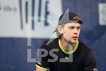 2022-03-25 - Zizou Bergs during the Play In Challenger 2022, ATP Challenger Tour tennis tournament on March 25, 2022 at Tennis Club Lillois Lille Metropole in Lille, France - PLAY IN CHALLENGER 2022, ATP CHALLENGER TOUR TENNIS TOURNAMENT - INTERNATIONALS - TENNIS