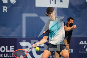 2022-03-25 - Jonas Forejtek during the Play In Challenger 2022, ATP Challenger Tour tennis tournament on March 25, 2022 at Tennis Club Lillois Lille Metropole in Lille, France - PLAY IN CHALLENGER 2022, ATP CHALLENGER TOUR TENNIS TOURNAMENT - INTERNATIONALS - TENNIS
