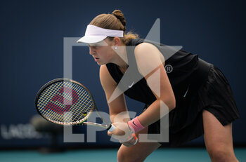 2022-03-25 - Jelena Ostapenko of Latvia in action against Shelby Rogers of the United States during the second round of the 2022 Miami Open, WTA Masters 1000 tennis tournament on March 25, 2022 at Hard Rock stadium in Miami, USA - 2022 MIAMI OPEN, WTA MASTERS 1000 TENNIS TOURNAMENT - INTERNATIONALS - TENNIS