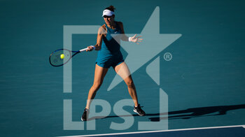 2022-03-26 - Belinda Bencic of Switzerland playing doubles at the 2022 Miami Open, WTA Masters 1000 tennis tournament on March 26, 2022 at Hard Rock stadium in Miami, USA - 2022 MIAMI OPEN, WTA MASTERS 1000 TENNIS TOURNAMENT - INTERNATIONALS - TENNIS