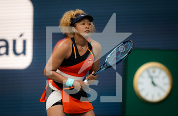 2022-03-31 - Naomi Osaka of Japan in action against Belinda Bencic of Switzerland during the semi-final of the 2022 Miami Open, WTA Masters 1000 tennis tournament on March 31, 2022 at Hard Rock stadium in Miami, USA - 2022 MIAMI OPEN, WTA MASTERS 1000 TENNIS TOURNAMENT - INTERNATIONALS - TENNIS