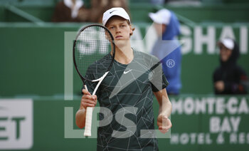 2022-04-11 - Jannik Sinner of Italia celebrates his first round victory during day 2 of the Rolex Monte-Carlo Masters 2022, an ATP Masters 1000 tennis tournament on April 11, 2022, held at the Monte-Carlo Country Club in Roquebrune-Cap-Martin, France - ROLEX MONTE-CARLO MASTERS 2022, ATP MASTERS 1000 TENNIS TOURNAMENT - INTERNATIONALS - TENNIS