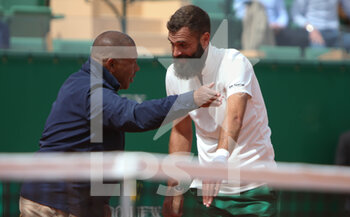 2022-04-12 - Benoit Paire of France during the Rolex Monte-Carlo Masters 2022, ATP Masters 1000 tennis tournament on April 12, 2022 at Monte-Carlo Country Club in Roquebrune-Cap-Martin, France - ROLEX MONTE-CARLO MASTERS 2022, ATP MASTERS 1000 TENNIS TOURNAMENT - INTERNATIONALS - TENNIS