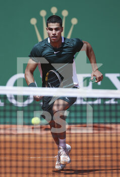 2022-04-13 - Carlos Alcaraz of Spain during day 4 of the Rolex Monte-Carlo Masters 2022, an ATP Masters 1000 tennis tournament on April 13, 2022, held at the Monte-Carlo Country Club in Roquebrune-Cap-Martin, France - ROLEX MONTE-CARLO MASTERS 2022, ATP MASTERS 1000 TENNIS TOURNAMENT - INTERNATIONALS - TENNIS
