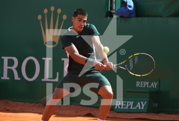 2022-04-13 - Carlos Alcaraz of Spain during the Rolex Monte-Carlo Masters 2022, ATP Masters 1000 tennis tournament on April 13, 2022 at Monte-Carlo Country Club in Roquebrune-Cap-Martin, France - ROLEX MONTE-CARLO MASTERS 2022, ATP MASTERS 1000 TENNIS TOURNAMENT - INTERNATIONALS - TENNIS