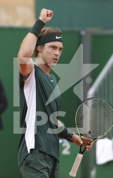 2022-04-14 - Andrey Rublev of Russia during day 5 of the Rolex Monte-Carlo Masters 2022, an ATP Masters 1000 tennis tournament on April 14, 2022, held at the Monte-Carlo Country Club in Roquebrune-Cap-Martin, France - ROLEX MONTE-CARLO MASTERS 2022, ATP MASTERS 1000 TENNIS TOURNAMENT - INTERNATIONALS - TENNIS