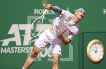 2022-04-15 - Alejandro Davidovich Fokina of Spain during day 6 of the Rolex Monte-Carlo Masters 2022, an ATP Masters 1000 tennis tournament on April 15, 2022, held at the Monte-Carlo Country Club in Roquebrune-Cap-Martin, France - ROLEX MONTE-CARLO MASTERS 2022, AN ATP MASTERS 1000 TENNIS TOURNAMENT - INTERNATIONALS - TENNIS