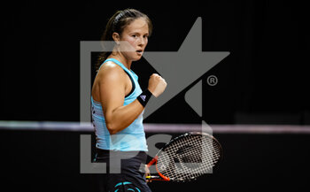 2022-04-21 - Daria Kasatkina of Russia in action against Ons Jabeur of Tunisia during the second round of the 2022 Porsche Tennis Grand Prix WTA 500 tennis tournament on April 21, 2022 at the Porsche Arena in Stuttgart, Germany - 2022 PORSCHE TENNIS GRAND PRIX WTA 500 TENNIS TOURNAMENT - INTERNATIONALS - TENNIS