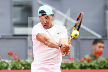 2022-04-28 - Rafael Nadal of Spain practices during the Mutua Madrid Open 2022 tennis tournament on April 28, 2022 at Caja Magica stadium in Madrid, Spain - MUTUA MADRID OPEN 2022 TENNIS TOURNAMENT - INTERNATIONALS - TENNIS