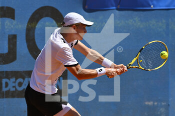2022-04-29 - Jesper de Jong (NED) during the quarter-finals at the ATP Challenger Roma Open 2022, tennis tournament on April 29, 2022 at Garden Tennis Club in Rome, Italy - ROME OPEN GARDEN 2022 - QUENTIN HALYS VS JESPER DE JONG - INTERNATIONALS - TENNIS