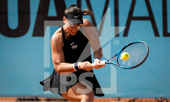 2022-04-29 - Ana Konjuh of Croatia in action against Katerina Siniakova of the Czech Republic during the first round of the Mutua Madrid Open 2022 tennis tournament on April 29, 2022 at Caja Magica stadium in Madrid, Spain - MUTUA MADRID OPEN 2022 TENNIS TOURNAMENT - INTERNATIONALS - TENNIS