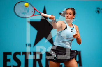 2022-05-01 - Daria Kasatkina of Russia in action against Maria Sakkari of Greece during the second round of the Mutua Madrid Open 2022 tennis tournament on May 1, 2022 at Caja Magica stadium in Madrid, Spain - MUTUA MADRID OPEN 2022 TENNIS TOURNAMENT - INTERNATIONALS - TENNIS
