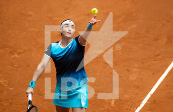 2022-05-02 - Ons Jabeur of Tunisia in action against Belinda Bencic of Switzerland during the third round of the Mutua Madrid Open 2022 tennis tournament on May 2, 2022 at Caja Magica stadium in Madrid, Spain - MUTUA MADRID OPEN 2022 TENNIS TOURNAMENT - INTERNATIONALS - TENNIS