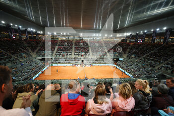 2022-05-03 - General view of the match between Gael Monfils of France and Novak Djokovic of Serbia during the Mutua Madrid Open 2022 tennis tournament on May 3, 2022 at Caja Magica stadium in Madrid, Spain - MUTUA MADRID OPEN 2022 TENNIS TOURNAMENT - INTERNATIONALS - TENNIS