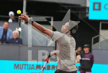 2022-05-03 - Gael Monfils of France during the Mutua Madrid Open 2022 tennis tournament on May 3, 2022 at Caja Magica stadium in Madrid, Spain - MUTUA MADRID OPEN 2022 TENNIS TOURNAMENT - INTERNATIONALS - TENNIS