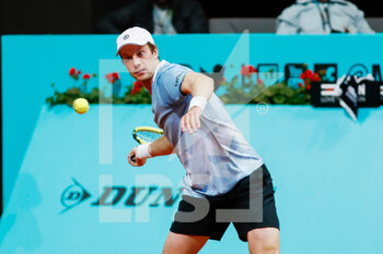 2022-05-03 - Botic Van de Zandschulp of Netherlands in action againts Pablo Carreno Busta of Spain during the Mutua Madrid Open 2022 tennis tournament on May 3, 2022 at Caja Magica stadium in Madrid, Spain - MUTUA MADRID OPEN 2022 TENNIS TOURNAMENT - INTERNATIONALS - TENNIS