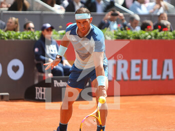2022-05-04 - Rafael Nadal of Spain during the Mutua Madrid Open 2022 tennis tournament on May 4, 2022 at Caja Magica stadium in Madrid, Spain - MUTUA MADRID OPEN 2022 TENNIS TOURNAMENT - INTERNATIONALS - TENNIS