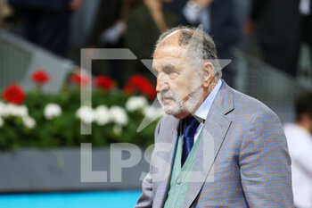 2022-05-04 - Ion Tiriac is seen during the posthumous naming ceremony of Manolo Santana as Madrid's favorite son during the Mutua Madrid Open 2022 tennis tournament on May 4, 2022 at Caja Magica stadium in Madrid, Spain - MUTUA MADRID OPEN 2022 TENNIS TOURNAMENT - INTERNATIONALS - TENNIS