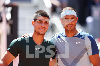 2022-05-06 - Rafael Nadal and Carlos Alcaraz of Spain during the Mutua Madrid Open 2022 tennis tournament on May 6, 2022 at Caja Magica stadium in Madrid, Spain - MUTUA MADRID OPEN 2022 TENNIS TOURNAMENT - INTERNATIONALS - TENNIS