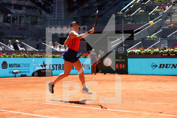 2022-05-07 - Gabriela Dabrowski of Canada and Giuliana Olmos of Mexico play doubles against Desirae Krawczyk of United States and Demi Schuurs of The Netherlands, Final WTA Doubles match during the Mutua Madrid Open 2022 tennis tournament on May 7, 2022 at Caja Magica stadium in Madrid, Spain - MUTUA MADRID OPEN 2022 TENNIS TOURNAMENT - INTERNATIONALS - TENNIS