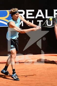 2022-05-11 - Alexander Zverev (GER) during the first round against Sebastian Baez (ARG) of the ATP Master 1000 Internazionali BNL D'Italia tournament at Foro Italico on May 11, 2022 - INTERNAZIONALI BNL D'ITALIA - INTERNATIONALS - TENNIS