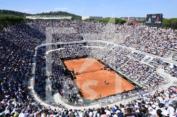 2022-05-12 - Overall view of the Center court during the third round against Jannik Sinner (ITA) of the ATP Master 1000 Internazionali BNL D'Italia tournament at Foro Italico on May 12, 2022 - INTERNAZIONALI BNL D'ITALIA - INTERNATIONALS - TENNIS