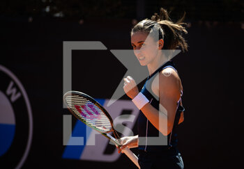 2022-05-11 - Petra Martic of Croatia in action against Anett Kontaveit of Estonia during the second round of the Internazionali BNL d'Italia 2022, Masters 1000 tennis tournament on May 11, 2022 at Foro Italico in Rome, Italy - INTERNAZIONALI BNL D'ITALIA 2022, MASTERS 1000 TENNIS TOURNAMENT - INTERNATIONALS - TENNIS