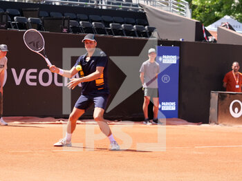2022-05-14 - Gregoire Barrere (FRA) in action against Steven Diez (CAN) during the qualifying rounds at the Open Parc Auvergne-Rhone-Alpes Lyon 2022, ATP 250 Tennis tournament on May 14, 2022 at Parc de la Tete d'Or in Lyon, France - OPEN PARC AUVERGNE-RHONE-ALPES LYON 2022, ATP 250 TENNIS TOURNAMENT - INTERNATIONALS - TENNIS