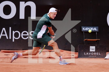 2022-05-15 - Holger Rune (DEN) in action against Arthur Rinderknech (FRA) during the round of 32 at the Open Parc Auvergne-Rhone-Alpes Lyon 2022, ATP 250 Tennis tournament on May 15, 2022 at Parc de la Tete d'Or in Lyon, France - OPEN PARC AUVERGNE-RHONE-ALPES LYON 2022, ATP 250 TENNIS TOURNAMENT - INTERNATIONALS - TENNIS
