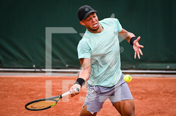 2022-05-16 - Jay CLARKE of Great Britain during the Qualifying Day one of Roland-Garros 2022, French Open 2022, Grand Slam tennis tournament on May 16, 2022 at the Roland-Garros stadium in Paris, France - ROLAND-GARROS 2022, FRENCH OPEN 2022, GRAND SLAM TENNIS TOURNAMENT - INTERNATIONALS - TENNIS