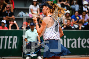 2022-05-16 - Jessika PONCHET of France celebrates his point during the Qualifying Day one of Roland-Garros 2022, French Open 2022, Grand Slam tennis tournament on May 16, 2022 at the Roland-Garros stadium in Paris, France - ROLAND-GARROS 2022, FRENCH OPEN 2022, GRAND SLAM TENNIS TOURNAMENT - INTERNATIONALS - TENNIS