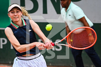 2022-05-16 - Cristina BUCSA of France during the Qualifying Day one of Roland-Garros 2022, French Open 2022, Grand Slam tennis tournament on May 16, 2022 at the Roland-Garros stadium in Paris, France - ROLAND-GARROS 2022, FRENCH OPEN 2022, GRAND SLAM TENNIS TOURNAMENT - INTERNATIONALS - TENNIS