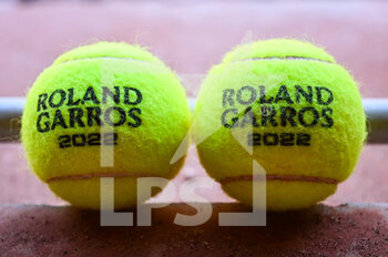 2022-05-17 - Illustration of the official balls during the Qualifying Day two of Roland-Garros 2022, French Open 2022, Grand Slam tennis tournament on May 17, 2022 at the Roland-Garros stadium in Paris, France - ROLAND-GARROS 2022, FRENCH OPEN 2022, GRAND SLAM TENNIS TOURNAMENT - INTERNATIONALS - TENNIS