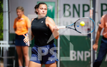 2022-05-18 - Anastasia Kulikova of Finland in action against Anastasia Potapova of Russia during the second qualifications round ahead of the Roland-Garros 2022, Grand Slam tennis tournament on May 18, 2022 at Roland-Garros stadium in Paris, France - ROLAND-GARROS 2022, FRENCH OPEN 2022, GRAND SLAM TENNIS TOURNAMEN - INTERNATIONALS - TENNIS