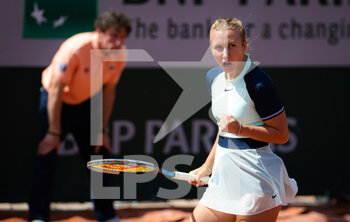 2022-05-18 - Anastasia Potapova of Russia in action against Anastasia Kulikova of Finland during the second qualifications round ahead of the Roland-Garros 2022, Grand Slam tennis tournament on May 18, 2022 at Roland-Garros stadium in Paris, France - ROLAND-GARROS 2022, FRENCH OPEN 2022, GRAND SLAM TENNIS TOURNAMEN - INTERNATIONALS - TENNIS