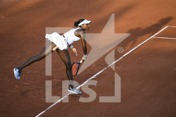 2022-05-17 - Asia Muhammad of USA during the French Open (Roland-Garros) 2022, Grand Slam tennis tournament on May 17, 2022 at Roland-Garros stadium in Paris, France - FRENCH OPEN (ROLAND-GARROS) 2022, GRAND SLAM TENNIS TOURNAMENT - INTERNATIONALS - TENNIS