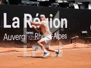 2022-05-18 - Alex Molcan (SVK) in action against Karen Khachanov (RUS) during the round of 16 at the Open Parc Auvergne-Rhone-Alpes Lyon 2022, ATP 250 Tennis tournament on May 18, 2022 at Parc de la Tete d'Or in Lyon, France - OPEN PARC AUVERGNE-RHONE-ALPES LYON 2022, ATP 250 TENNIS TOURNAMENT - INTERNATIONALS - TENNIS