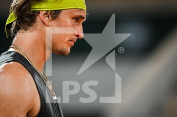 2022-05-20 - Alexander ZVEREV of Germany during a training session of Roland-Garros 2022, French Open 2022, Grand Slam tennis tournament on May 20, 2022 at the Roland-Garros stadium in Paris, France - ROLAND-GARROS 2022, FRENCH OPEN 2022, GRAND SLAM TENNIS TOURNAMENT - INTERNATIONALS - TENNIS