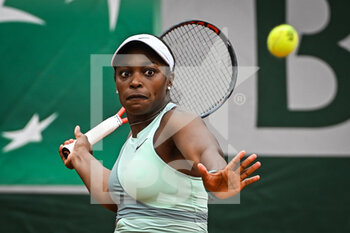 2022-05-22 - Sloane STEPHENS of United States during the Day one of Roland-Garros 2022, French Open 2022, Grand Slam tennis tournament on May 22, 2022 at Roland-Garros stadium in Paris, France - ROLAND-GARROS 2022, FRENCH OPEN 2022, GRAND SLAM TENNIS TOURNAMENT - INTERNATIONALS - TENNIS