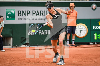 2022-05-22 - Garbine MUGURUZA of Spain during the Day one of Roland-Garros 2022, French Open 2022, Grand Slam tennis tournament on May 22, 2022 at Roland-Garros stadium in Paris, France - ROLAND-GARROS 2022, FRENCH OPEN 2022, GRAND SLAM TENNIS TOURNAMENT - INTERNATIONALS - TENNIS