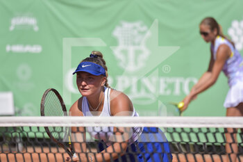 2022-05-21 - Matilde Paoletti (ITA) and Lisa Pigato (ITA) during the women's doubles final match of ITF 17th Edition-RCCTR 150th Anniversary, BMW Rome Cup, at Reale Circolo Canottieri Tevere Remo, Rome, Italy. - 17TH EDITION-RCCTR 150TH ANNIVERSARY, BMW ROME CUP - INTERNATIONALS - TENNIS