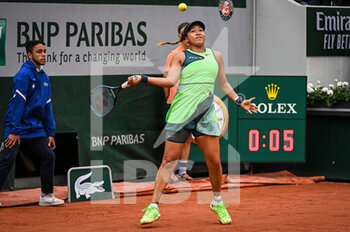 2022-05-23 - Naomi OSAKA of Japan during the Day two of Roland-Garros 2022, French Open 2022, Grand Slam tennis tournament on May 23, 2022 at Roland-Garros stadium in Paris, France - ROLAND-GARROS 2022, FRENCH OPEN 2022, GRAND SLAM TENNIS TOURNAMENT - INTERNATIONALS - TENNIS