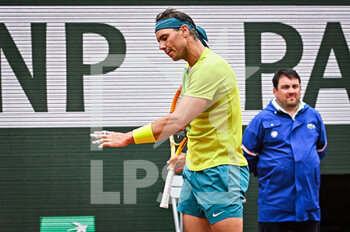 2022-05-23 - Rafael NADAL of Spain looks dejected during the Day two of Roland-Garros 2022, French Open 2022, Grand Slam tennis tournament on May 23, 2022 at Roland-Garros stadium in Paris, France - ROLAND-GARROS 2022, FRENCH OPEN 2022, GRAND SLAM TENNIS TOURNAMENT - INTERNATIONALS - TENNIS
