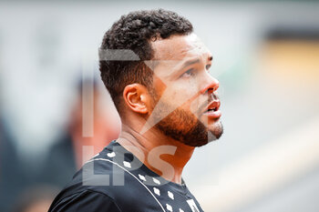 2022-05-24 - Jo-Wilfried TSONGA of France cries during the Day three of Roland-Garros 2022, French Open 2022, Grand Slam tennis tournament on May 24, 2022 at Roland-Garros stadium in Paris, France - ROLAND-GARROS 2022, FRENCH OPEN 2022, GRAND SLAM TENNIS TOURNAMENT - INTERNATIONALS - TENNIS